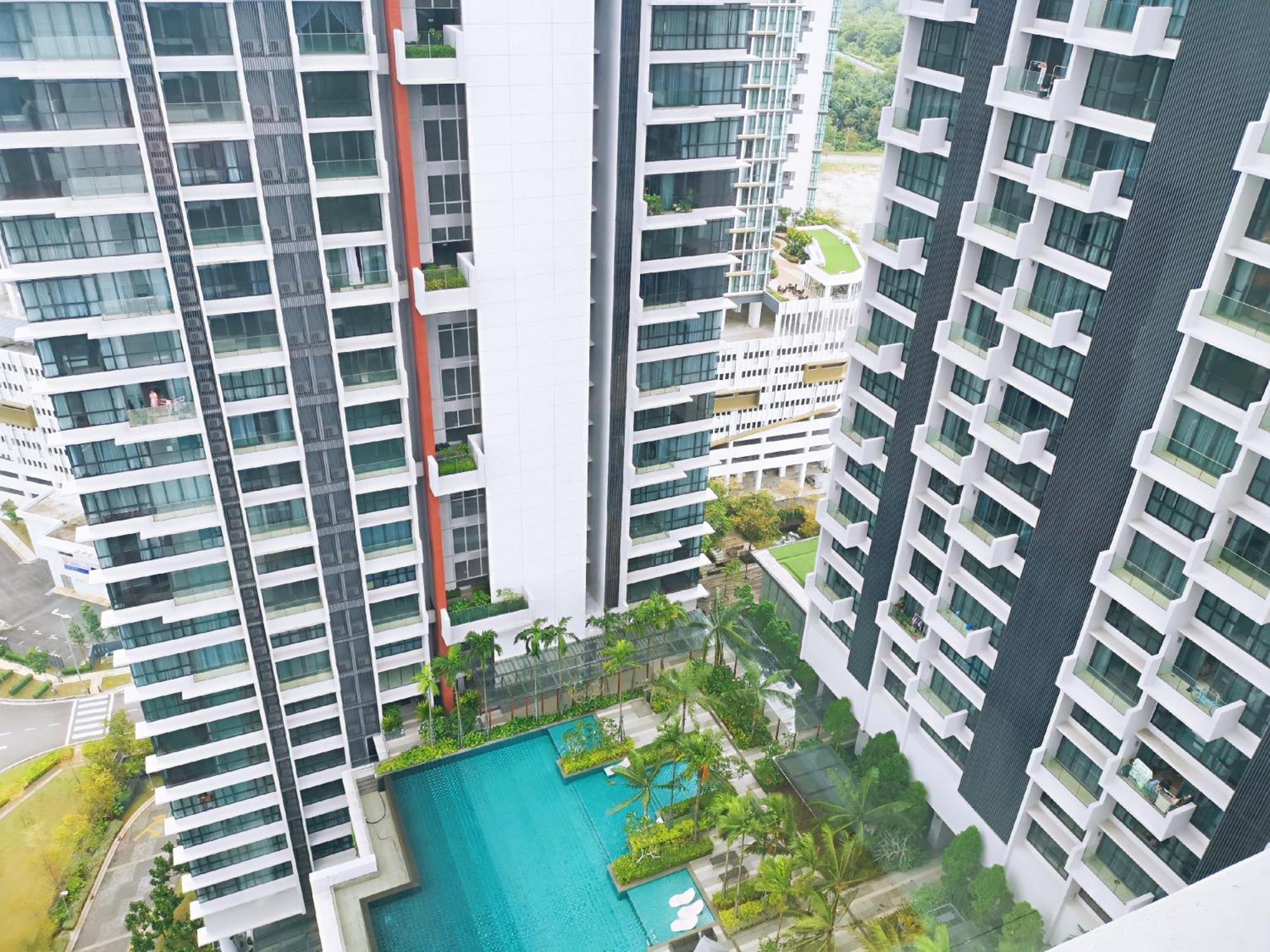 Grand Medini By Rr Jbcity Нусаяя Екстер'єр фото